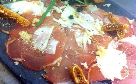 recettes corses, Carpacciu de lonzu à la tomme de chèvre